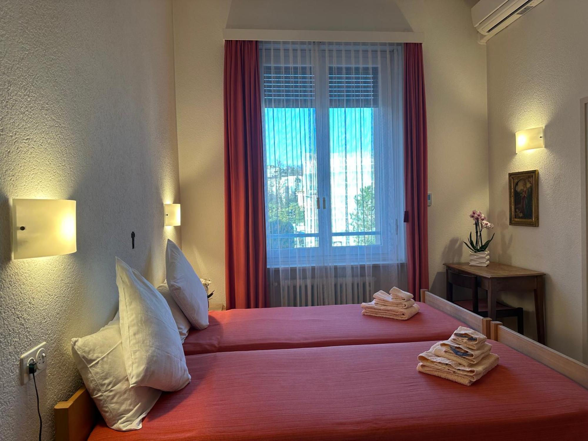 מלון לוגאנו Casa Santa Birgitta מראה חיצוני תמונה